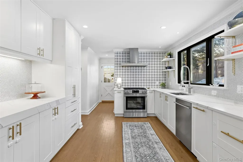 56 Eton Road Bronxville NY 10708