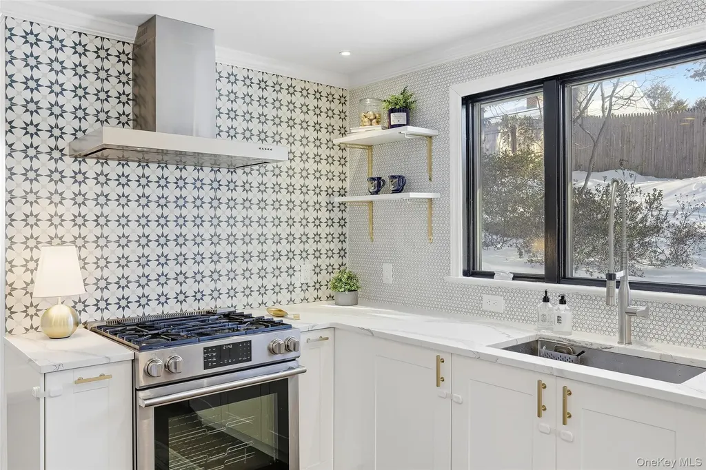 56 Eton Road Bronxville NY 10708