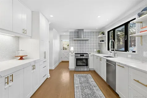 56 Eton Road Bronxville NY 10708