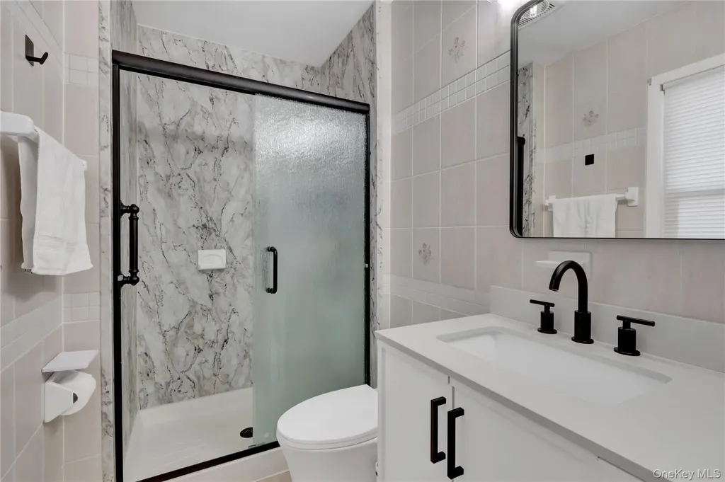 15 Whitmore Lane Coram NY 11727