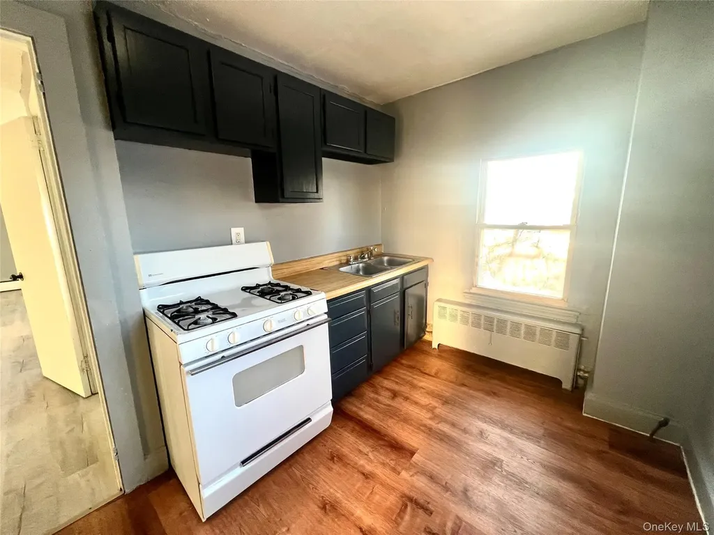 44 John Street Middletown NY 10940
