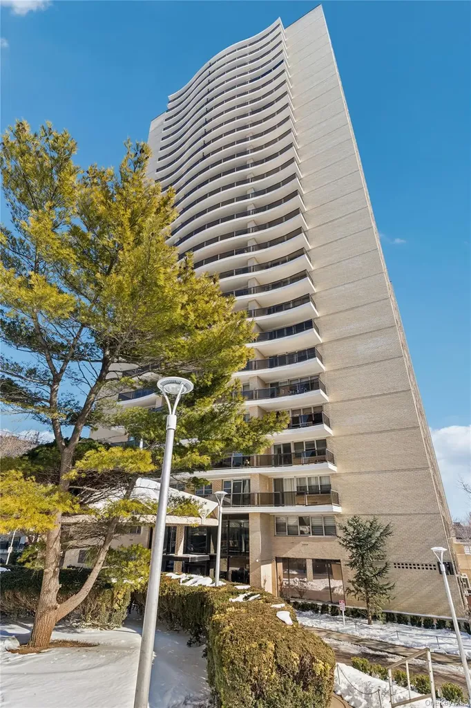 102-10 66th Road Forest Hills NY 11375