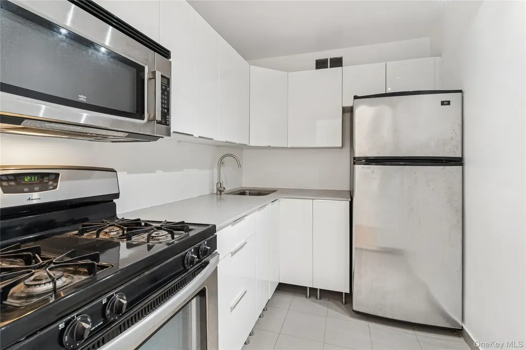 102-10 66th Road Forest Hills NY 11375