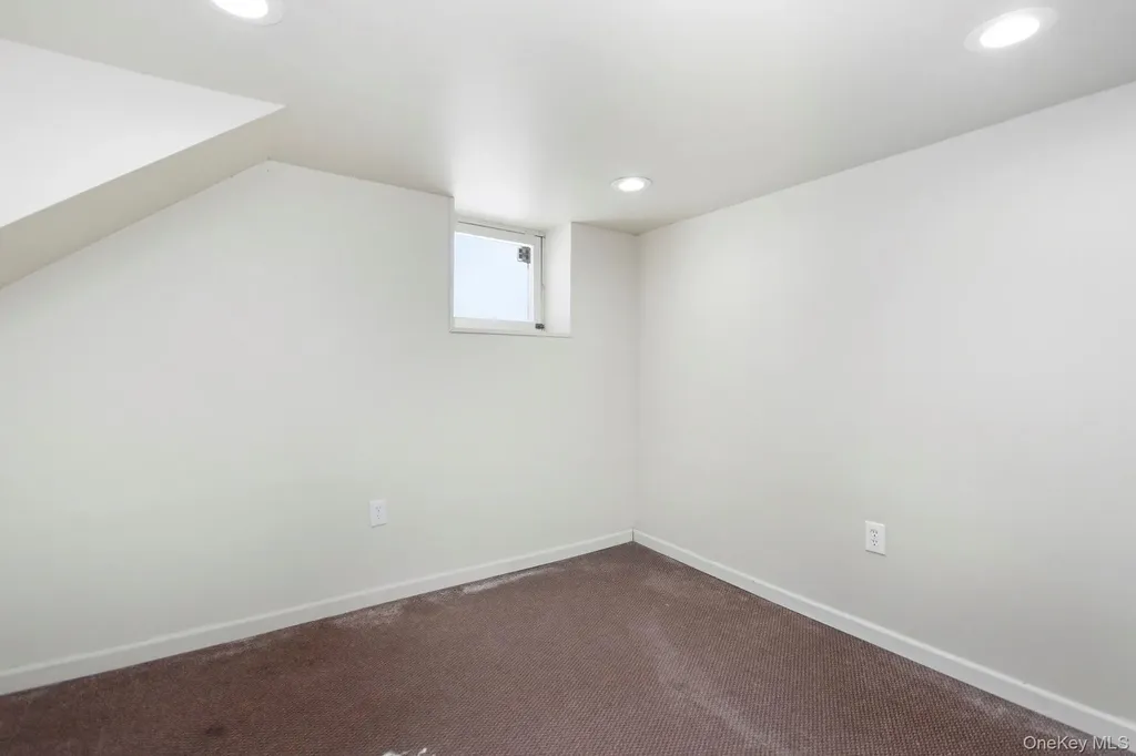 85 Sunset Avenue Poughkeepsie NY 12601
