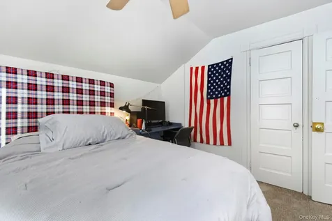 85 Sunset Avenue Poughkeepsie NY 12601