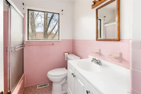 76 Beverly Road Mount Kisco NY 10549
