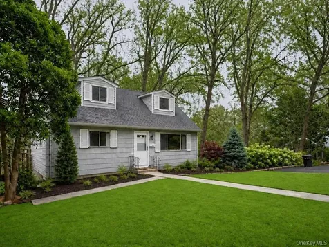 76 Beverly Road Mount Kisco NY 10549