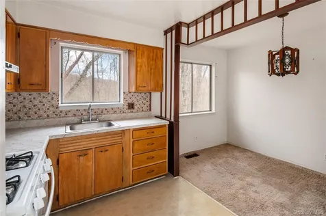 76 Beverly Road Mount Kisco NY 10549