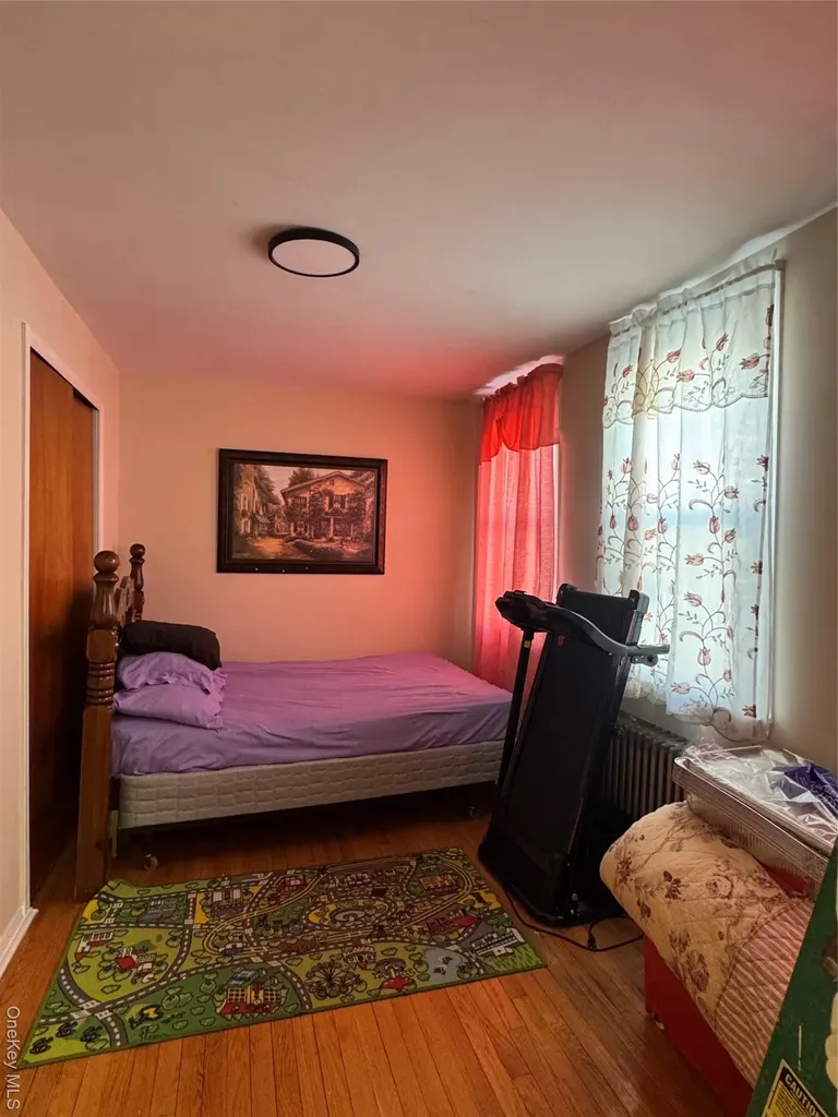 690 E 240th Street Bronx NY 10470