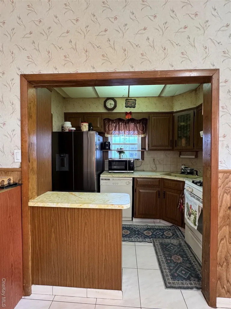 690 E 240th Street Bronx NY 10470