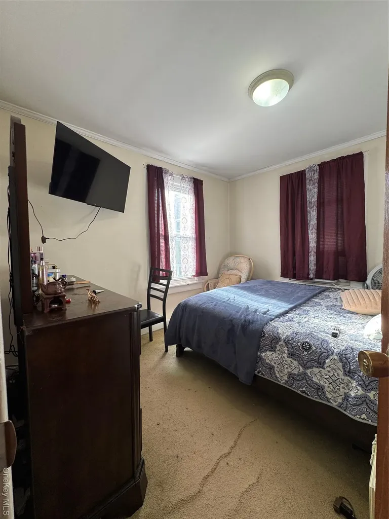 690 E 240th Street Bronx NY 10470