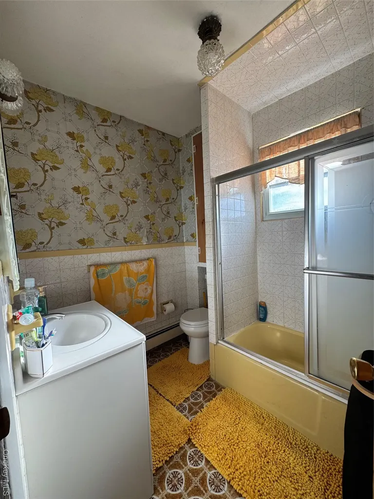 690 E 240th Street Bronx NY 10470