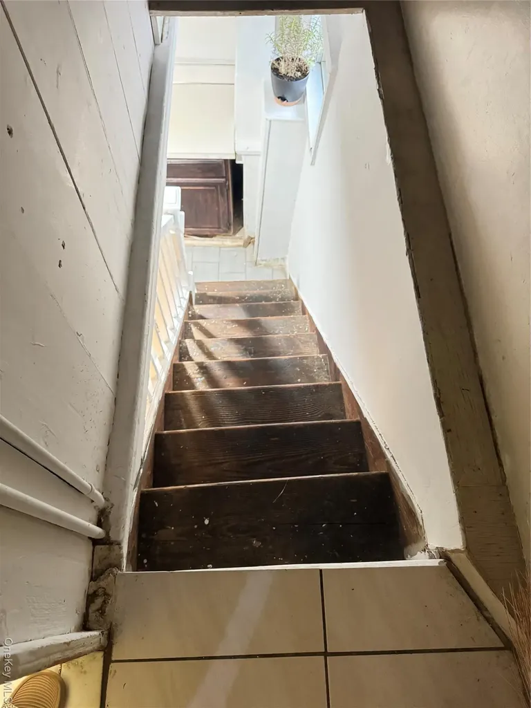 690 E 240th Street Bronx NY 10470