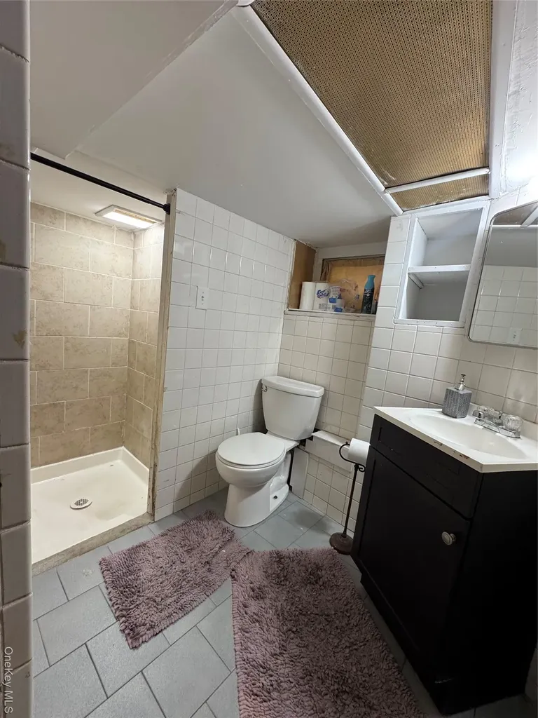690 E 240th Street Bronx NY 10470
