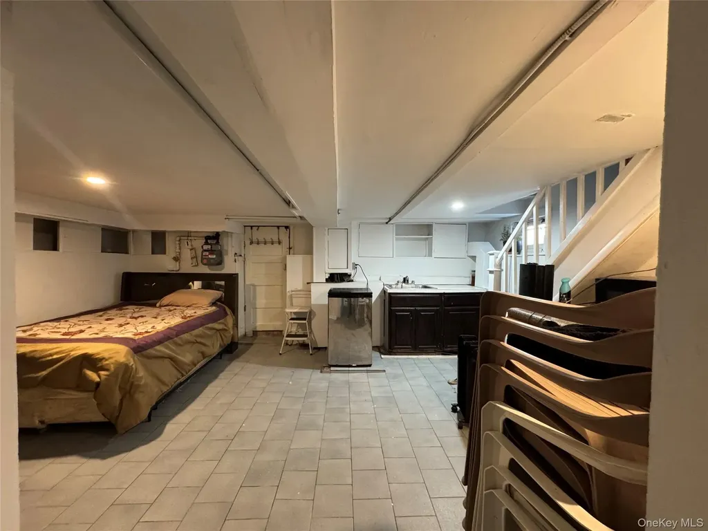 690 E 240th Street Bronx NY 10470