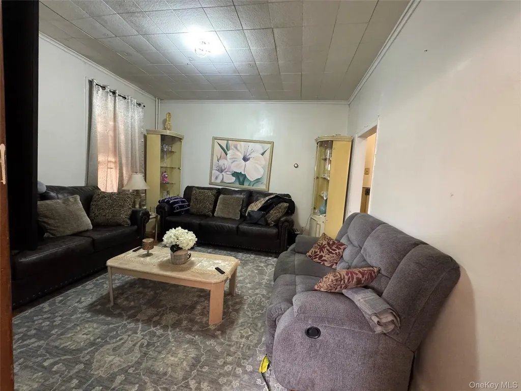 690 E 240th Street Bronx NY 10470
