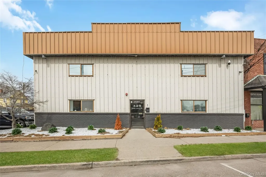 429 W Main Street Patchogue NY 11772