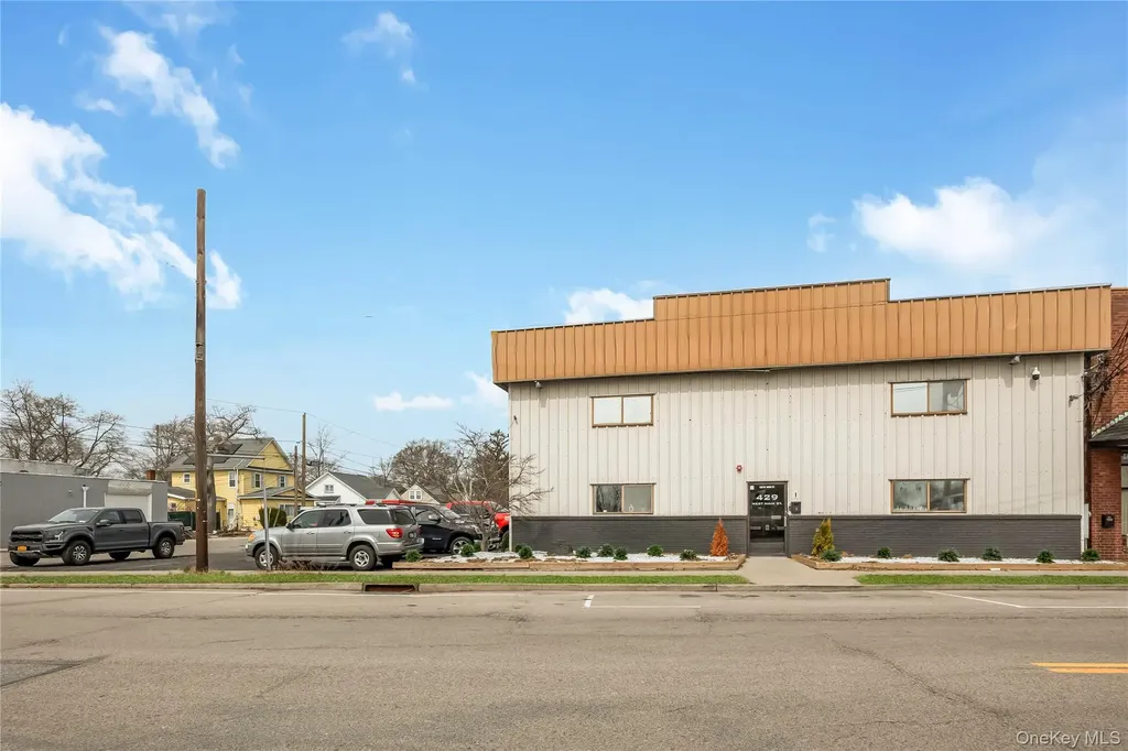 429 W Main Street Patchogue NY 11772