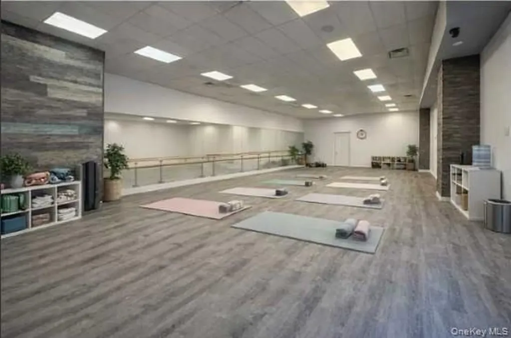 429 W Main Street Patchogue NY 11772