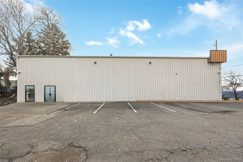429 W Main Street Patchogue NY 11772