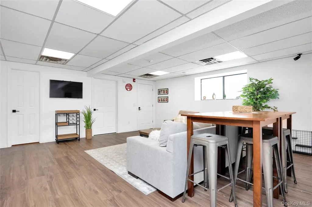 429 W Main Street Patchogue NY 11772