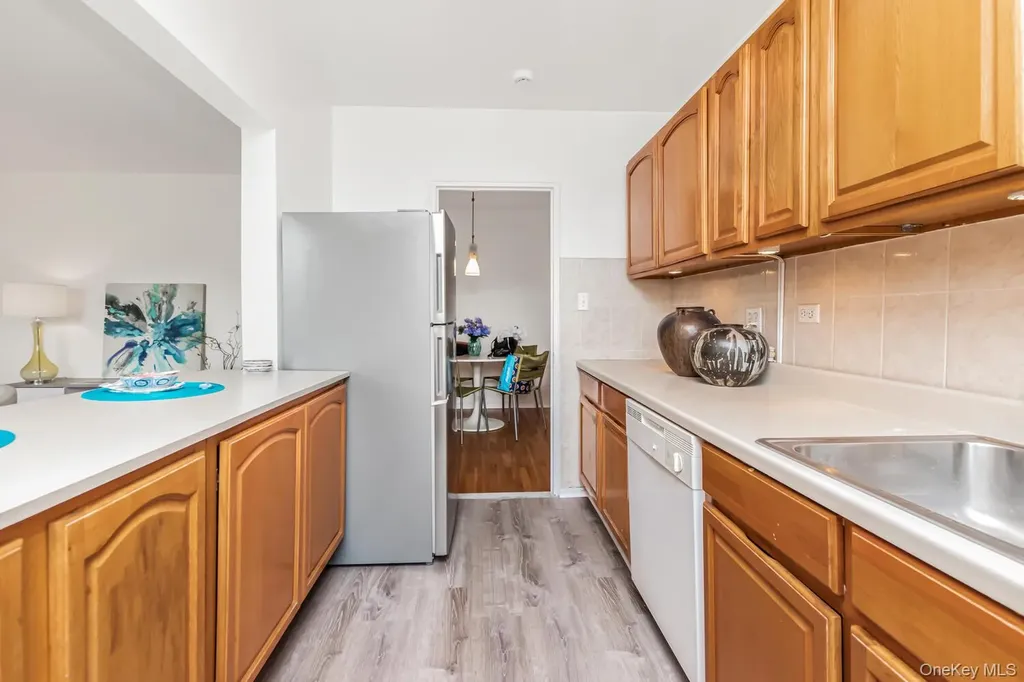 3840 Greystone Avenue Bronx NY 10463
