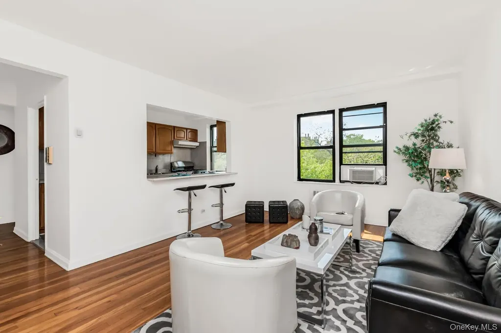 3840 Greystone Avenue Bronx NY 10463
