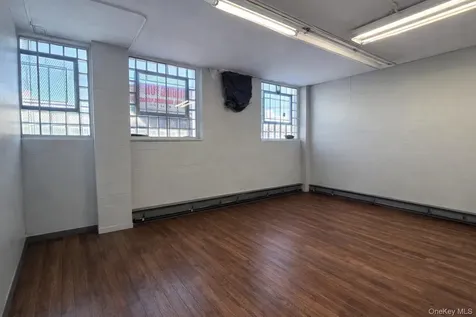 131-16 101st Avenue Richmond Hill S. NY 11419
