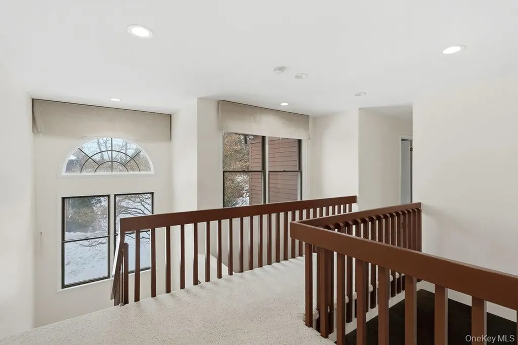 43 Hunt Drive Jericho NY 11753