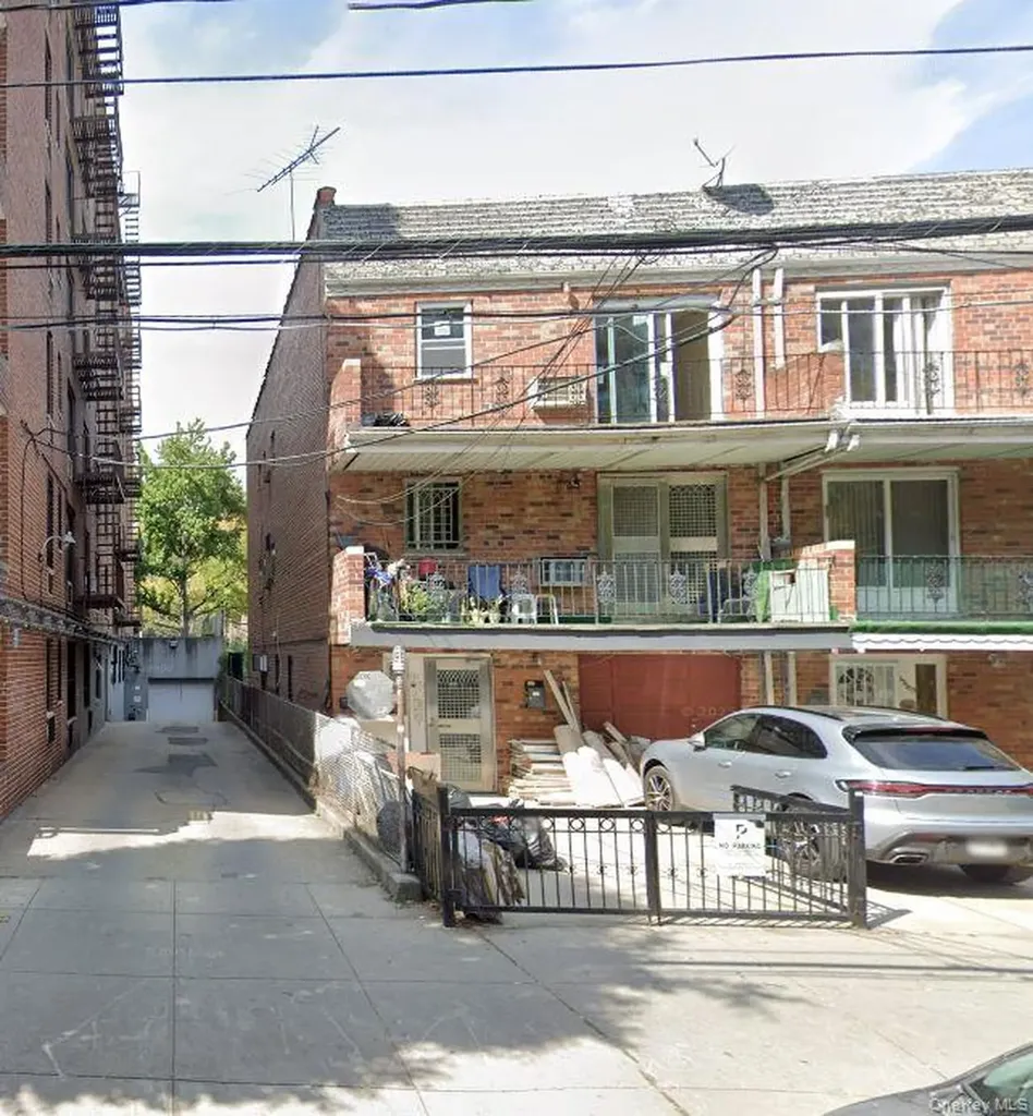 139-01 Franklin Avenue Flushing NY 11355