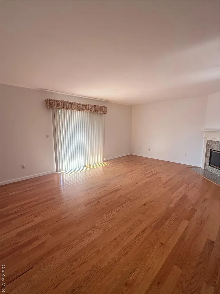 908 Scenic Lane Poughkeepsie NY 12603