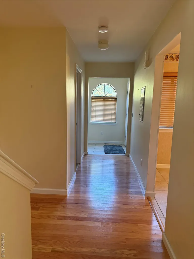 908 Scenic Lane Poughkeepsie NY 12603