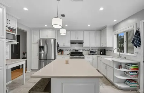 12 Crestview Drive White Plains NY 10604