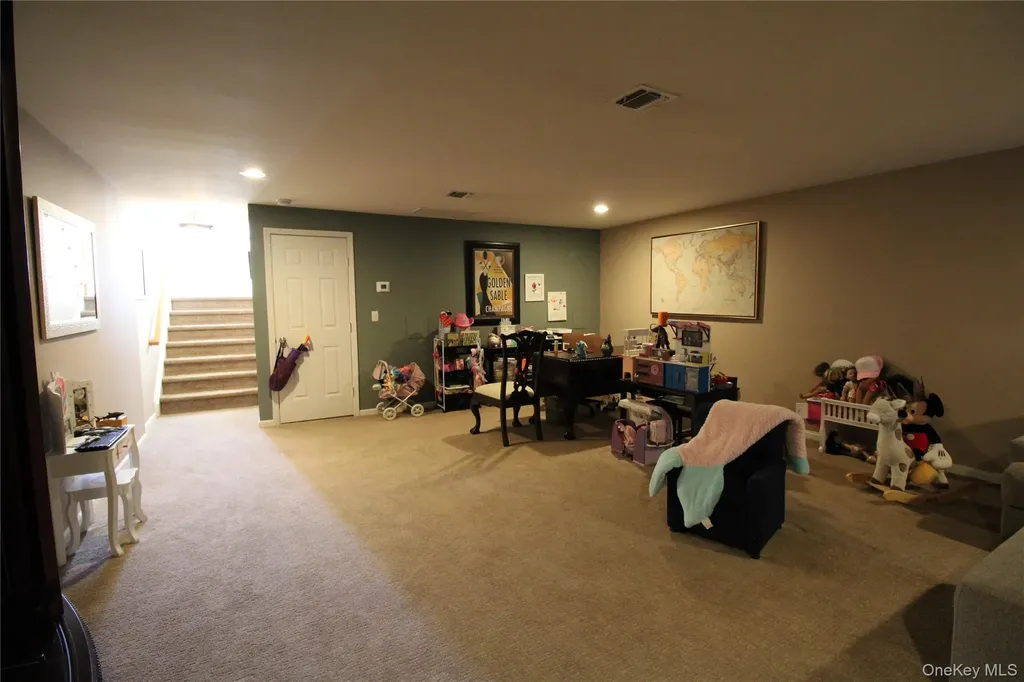 134 Jackie Court Patchogue NY 11772