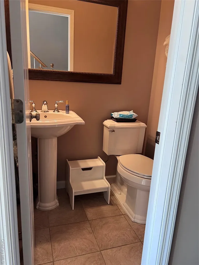 134 Jackie Court Patchogue NY 11772