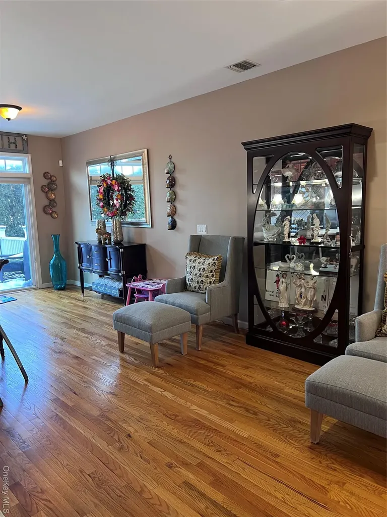 134 Jackie Court Patchogue NY 11772