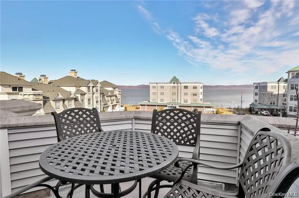 3 Bridge Lane Haverstraw NY 10927