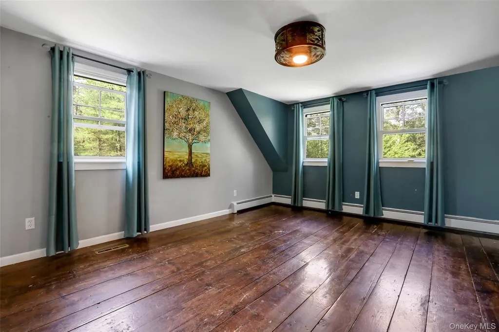110 Brown Station Road Olivebridge NY 12461