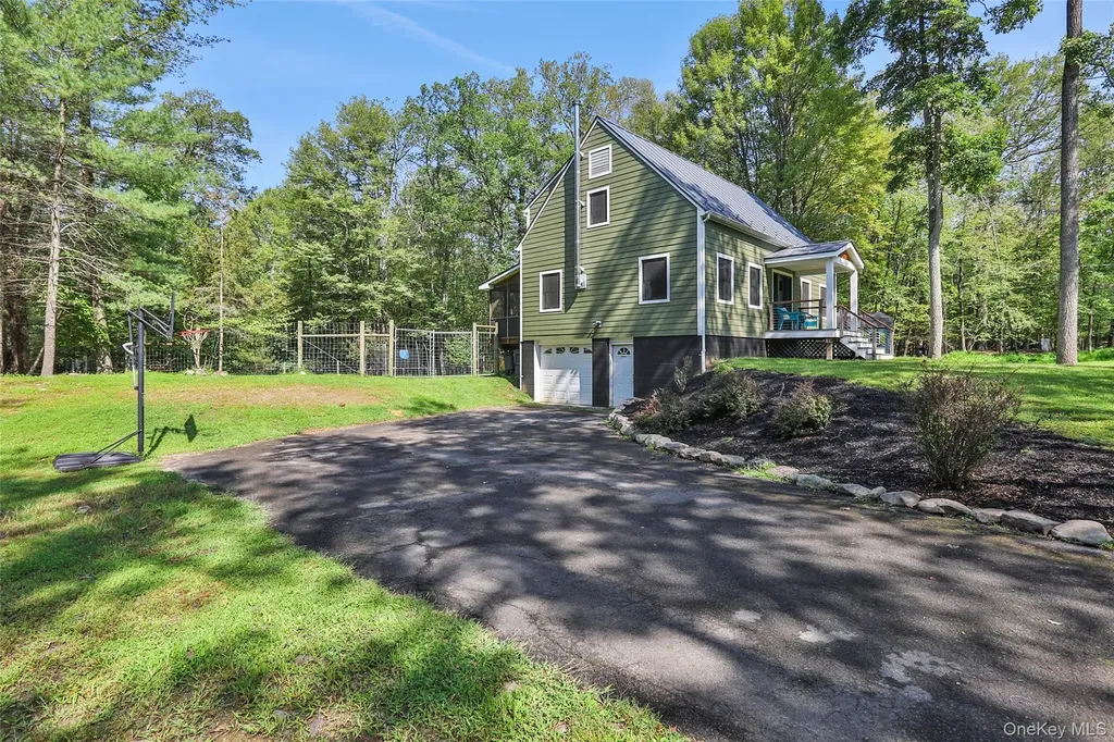 110 Brown Station Road Olivebridge NY 12461