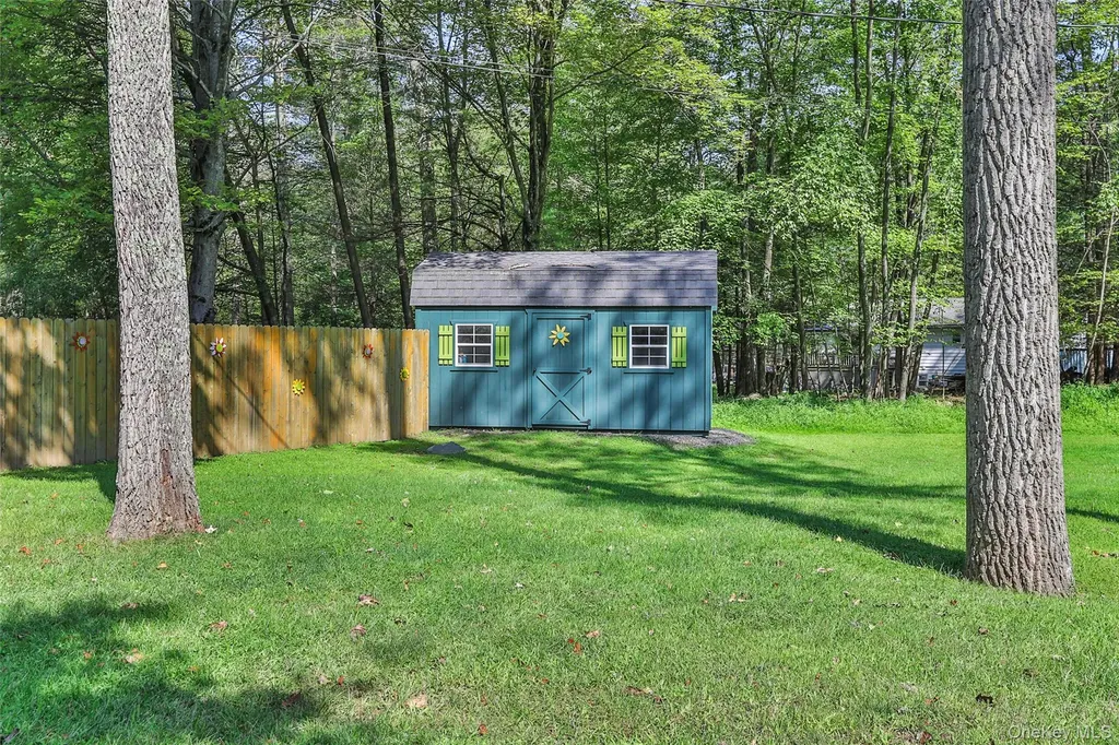110 Brown Station Road Olivebridge NY 12461