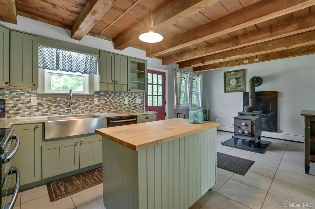 110 Brown Station Road Olivebridge NY 12461