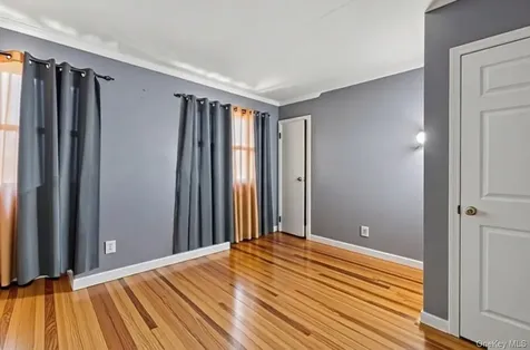 218-52 138th Road Laurelton NY 11413