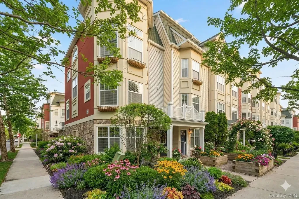 2 Leeward Drive Haverstraw NY 10927