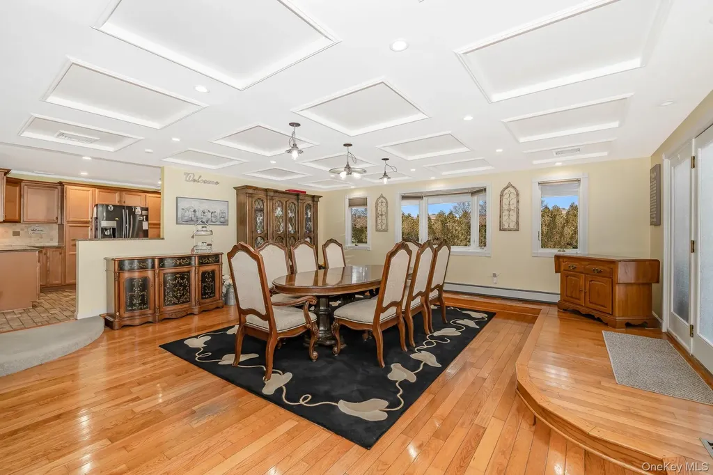 3 Aron Street Smithtown NY 11787