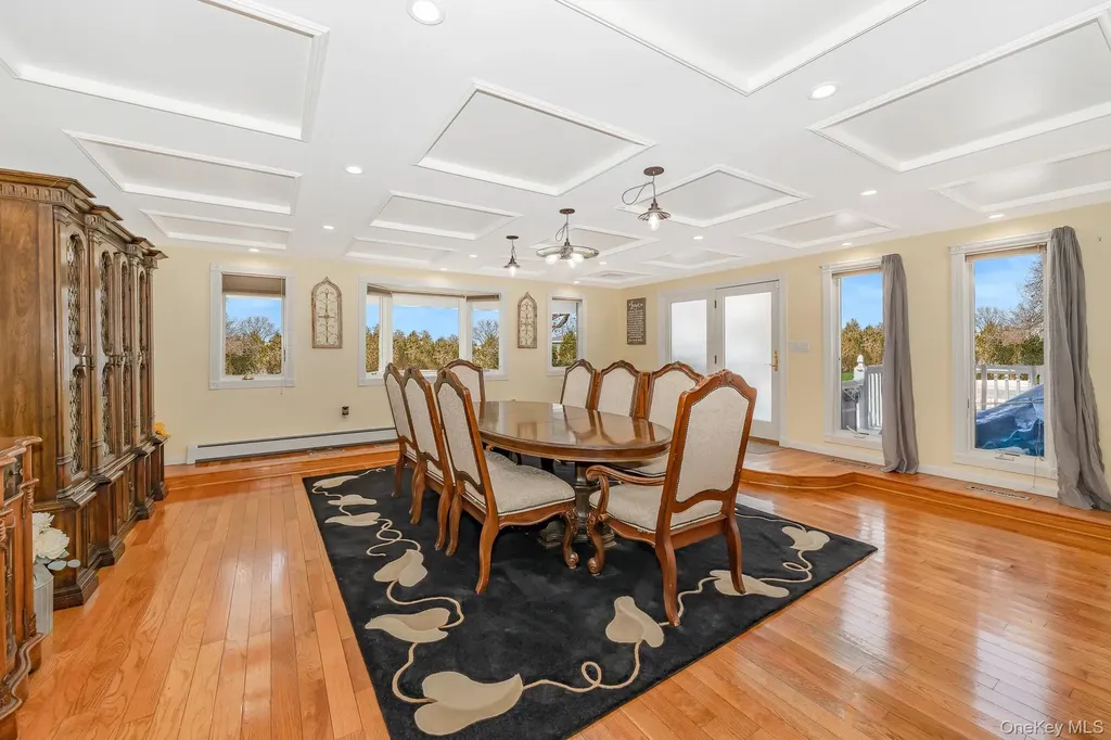 3 Aron Street Smithtown NY 11787