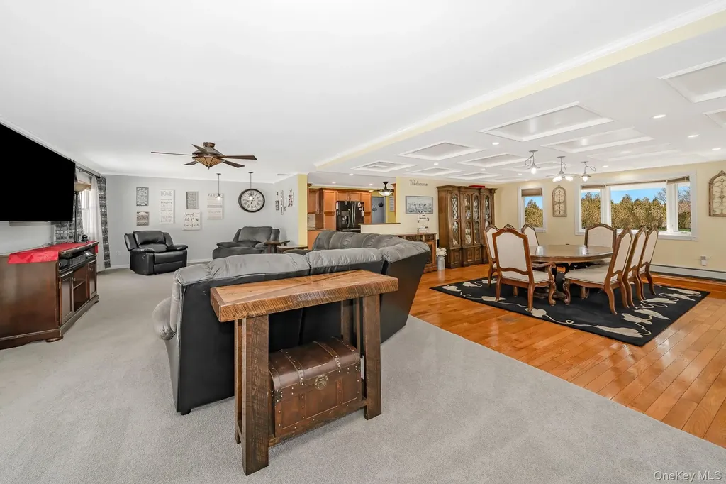 3 Aron Street Smithtown NY 11787
