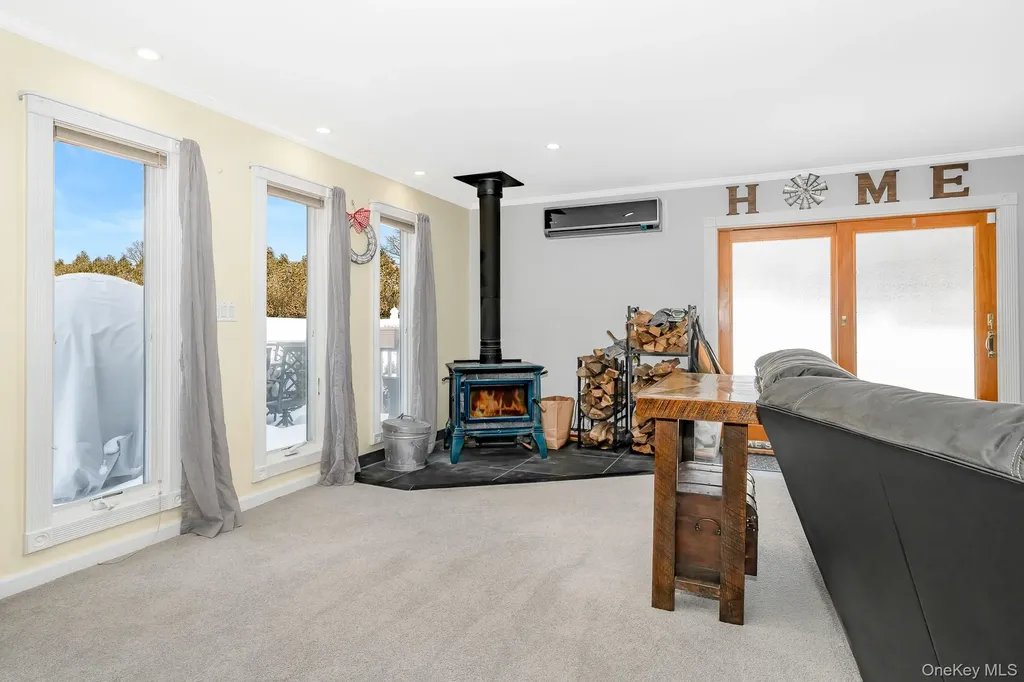 3 Aron Street Smithtown NY 11787