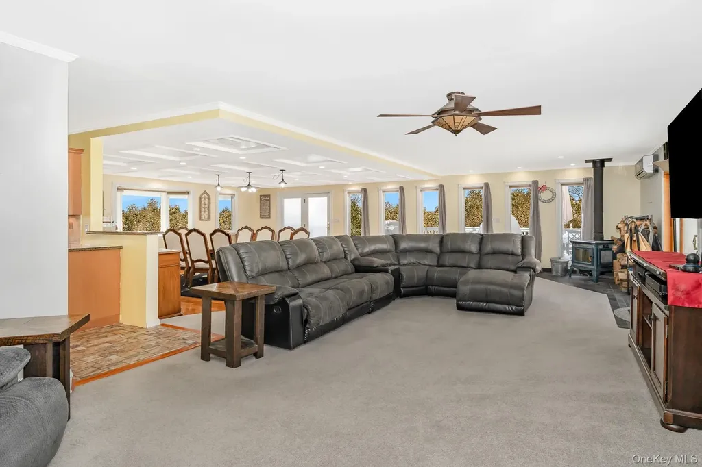 3 Aron Street Smithtown NY 11787