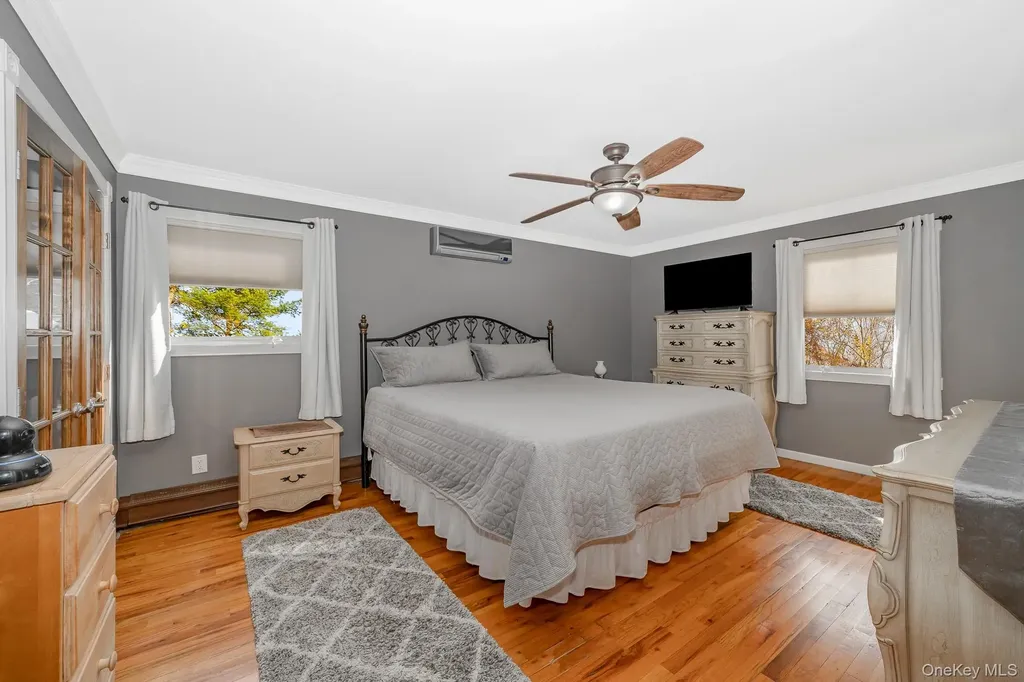 3 Aron Street Smithtown NY 11787