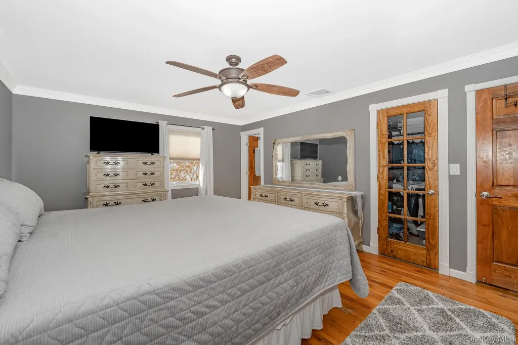3 Aron Street Smithtown NY 11787